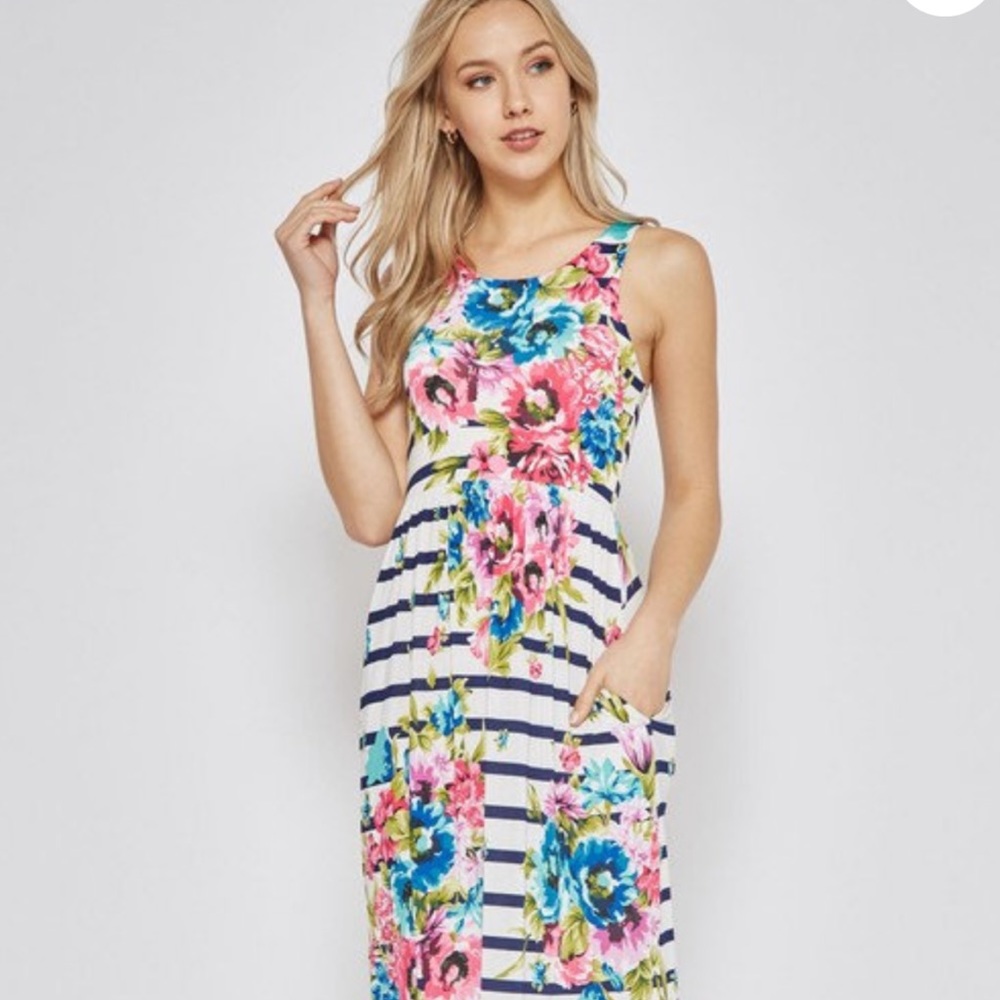Jardin by Macris Floral Maxi Dress